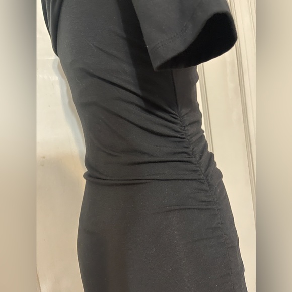 Good American Black Low Down Mini Dress sz 1 - Picture 4 of 7